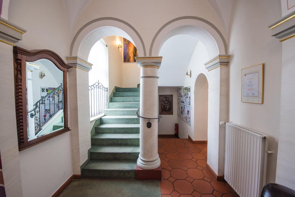 Hotel Am Schloss Іллертіссен Екстер'єр фото